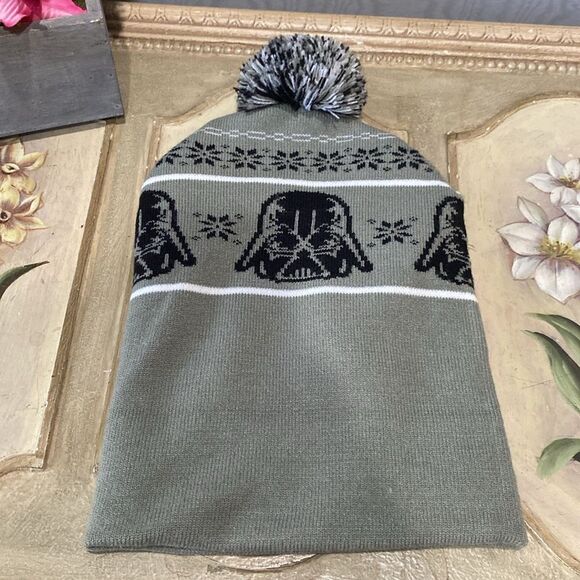 Star Wars Darth Vader Fair Isle Pom Beanie Cap Grey Black OSFM - Picture 3 of 11